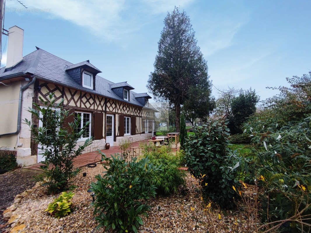 Maison à BEAUMONT-LE-ROGER