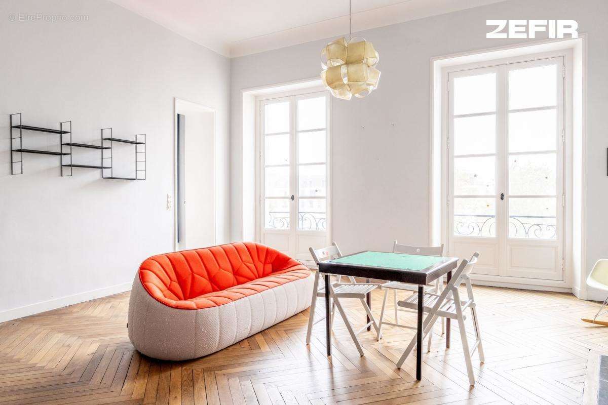 Appartement à NANTES