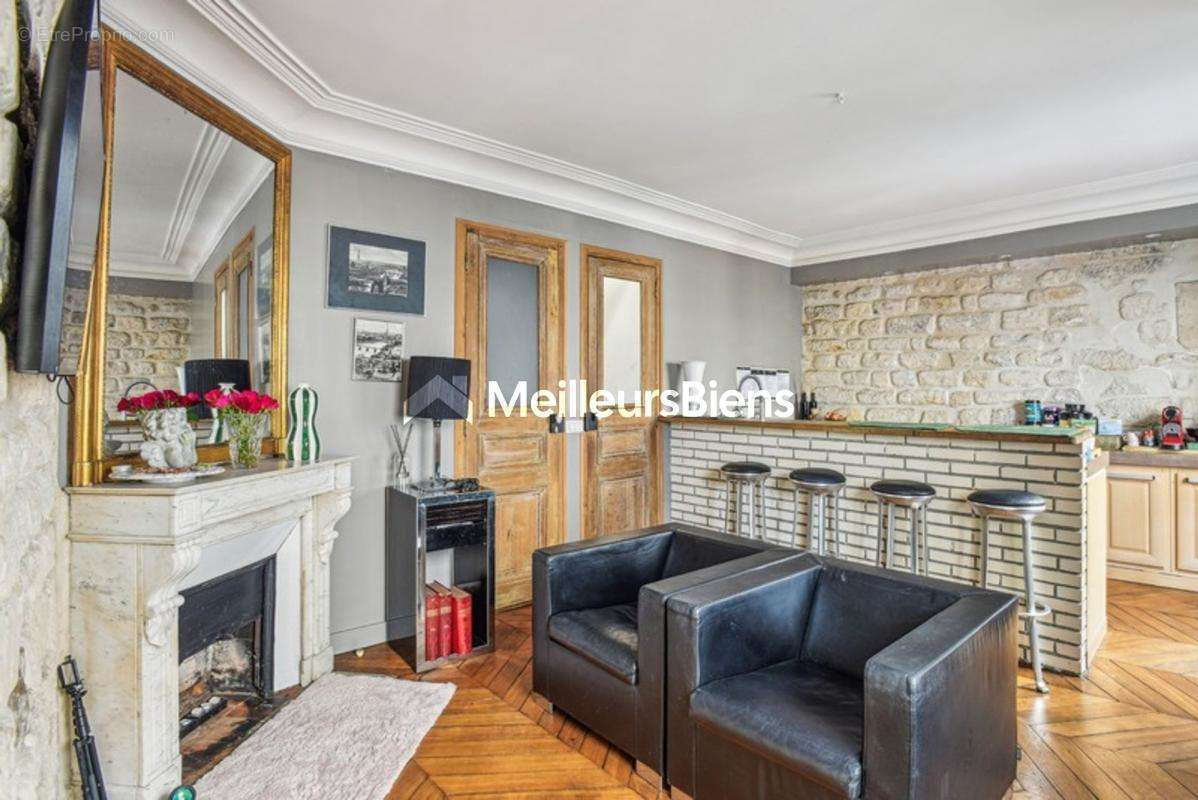 Appartement à PARIS-7E