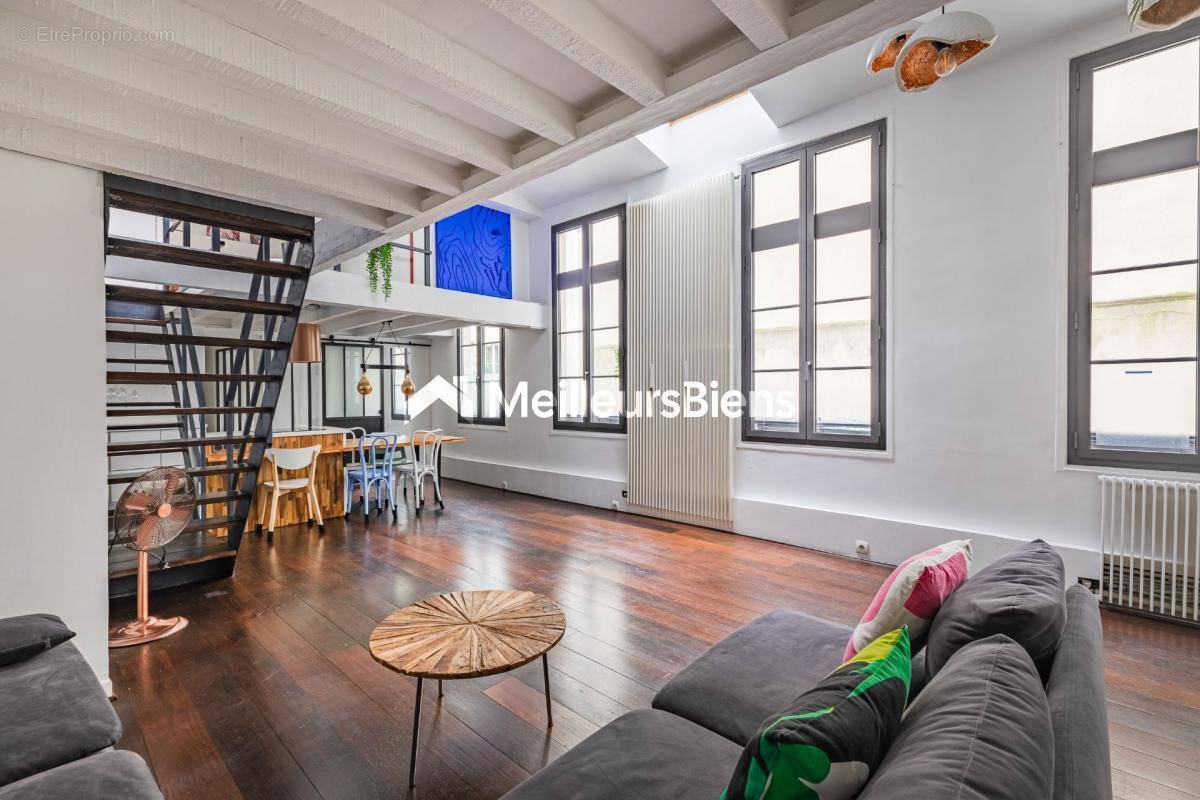 Appartement à PARIS-4E