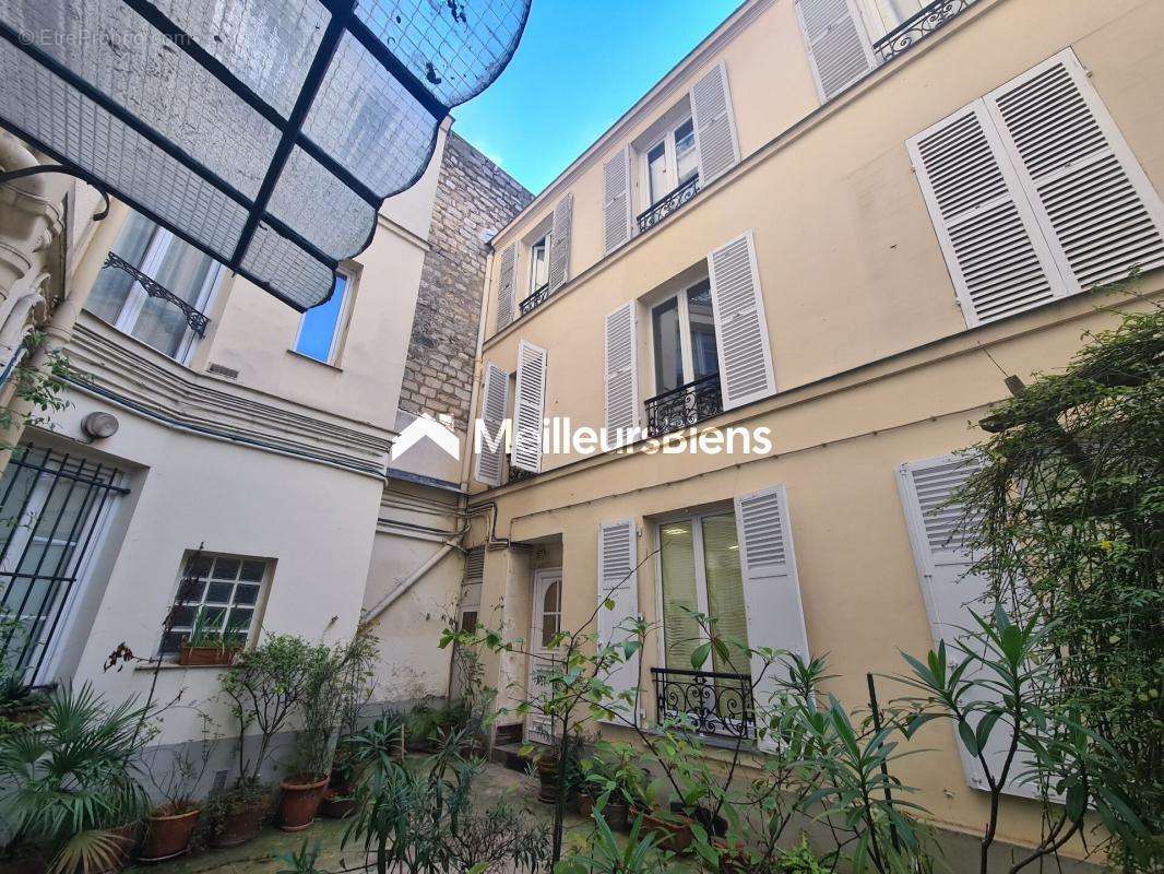 Appartement à PARIS-12E