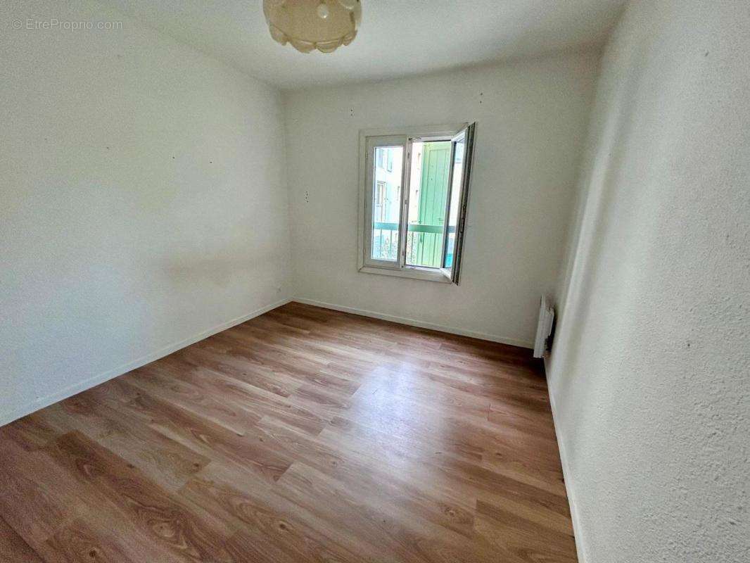 Appartement à COGOLIN