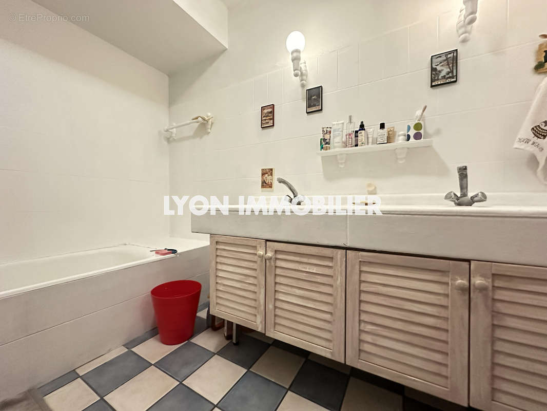 Appartement à LYON-3E