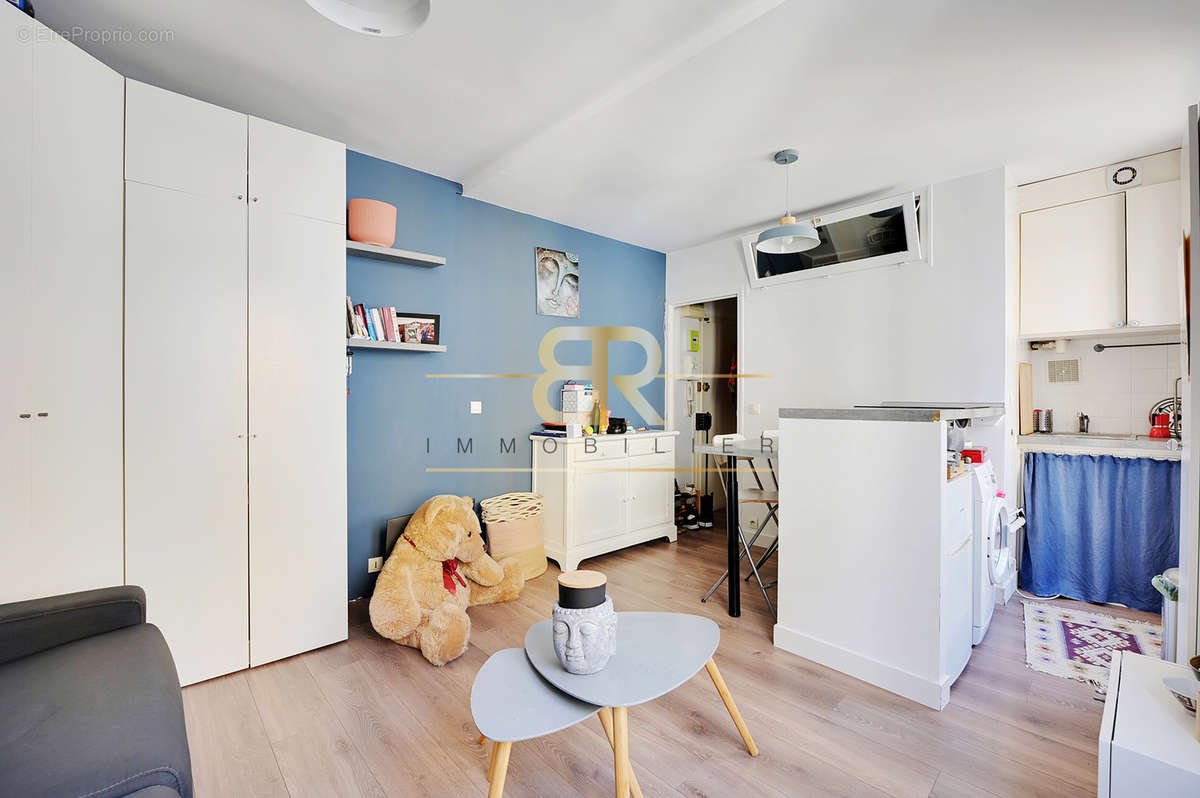 Appartement à PARIS-10E