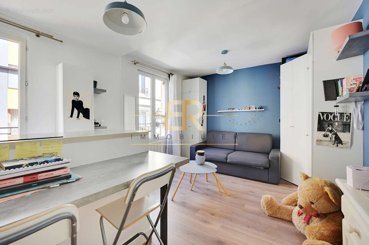 Appartement à PARIS-10E