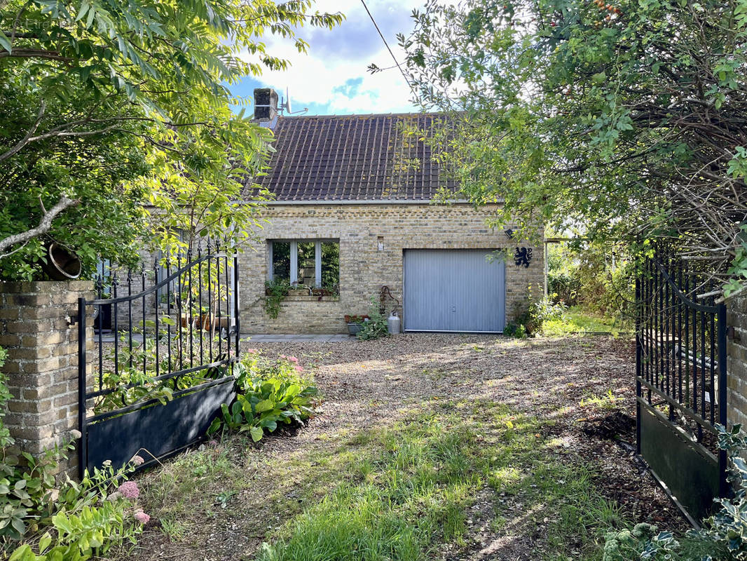 Maison à OOST-CAPPEL