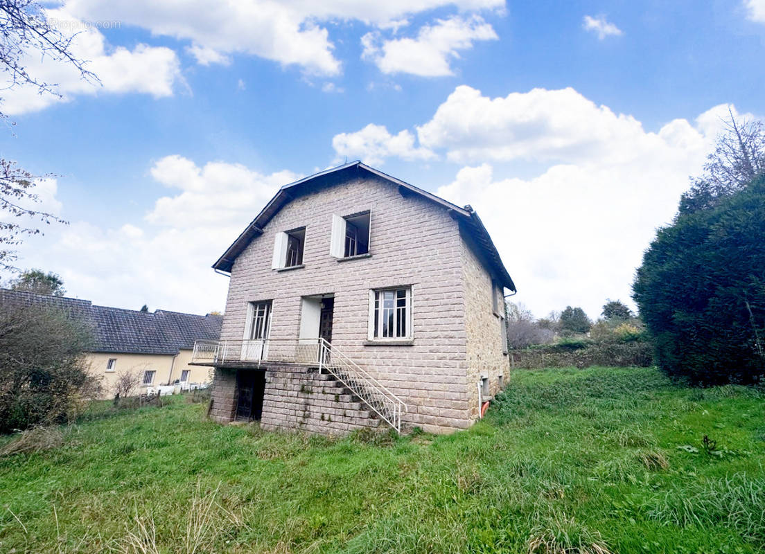 Maison à SAINT-CLEMENT