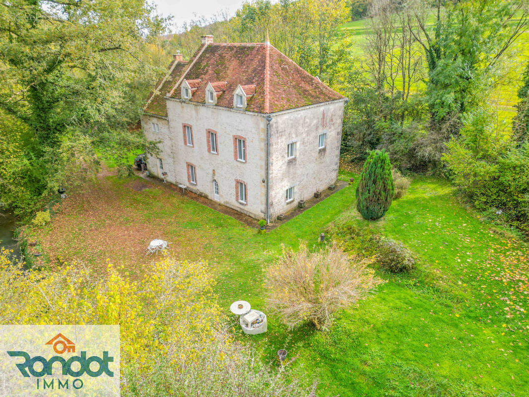 Maison à COURLON