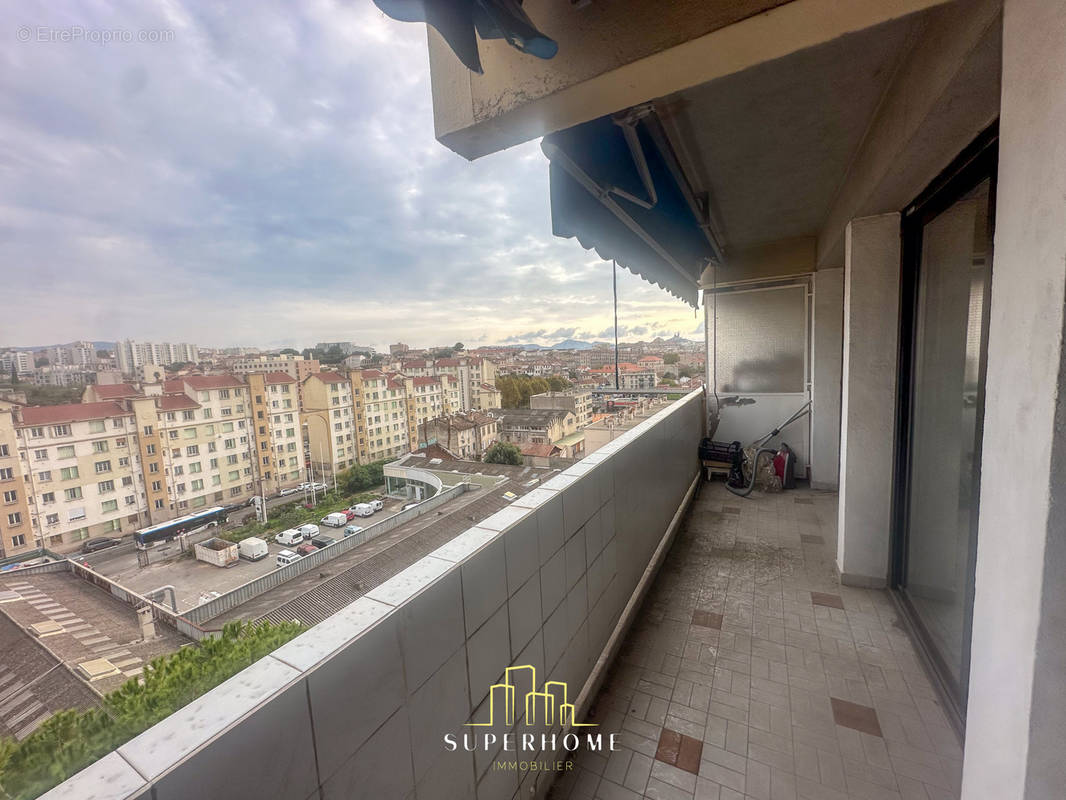 Appartement à MARSEILLE-14E