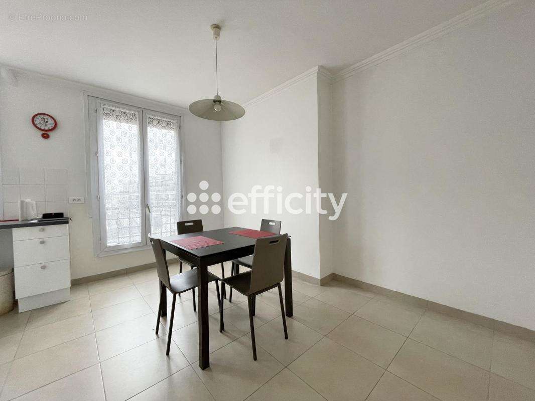 Appartement à PARIS-12E