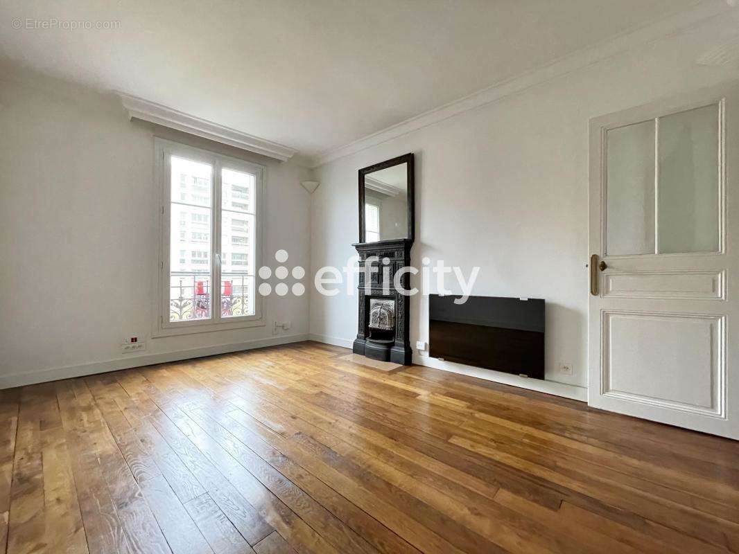 Appartement à PARIS-12E