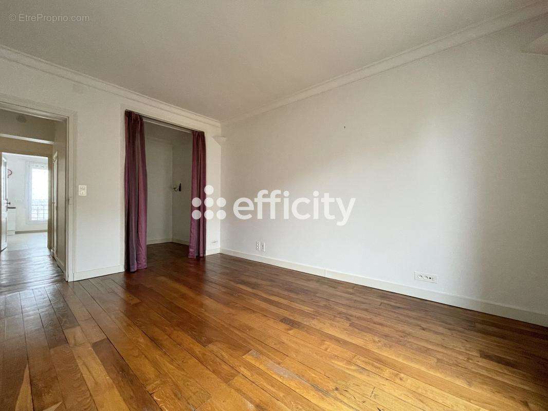 Appartement à PARIS-12E