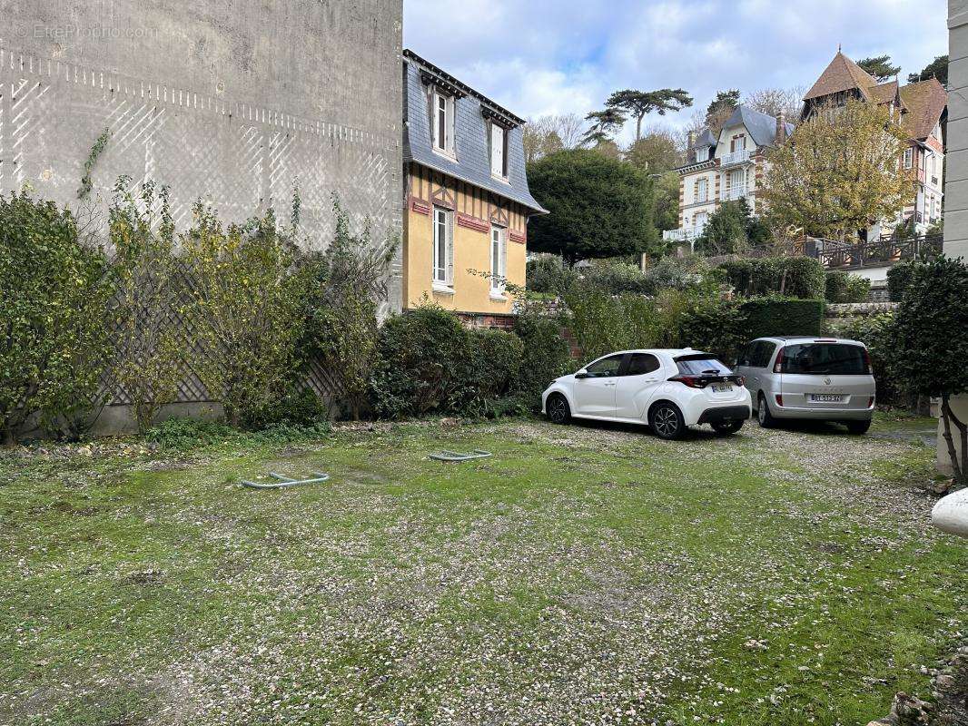 Appartement à TROUVILLE-SUR-MER