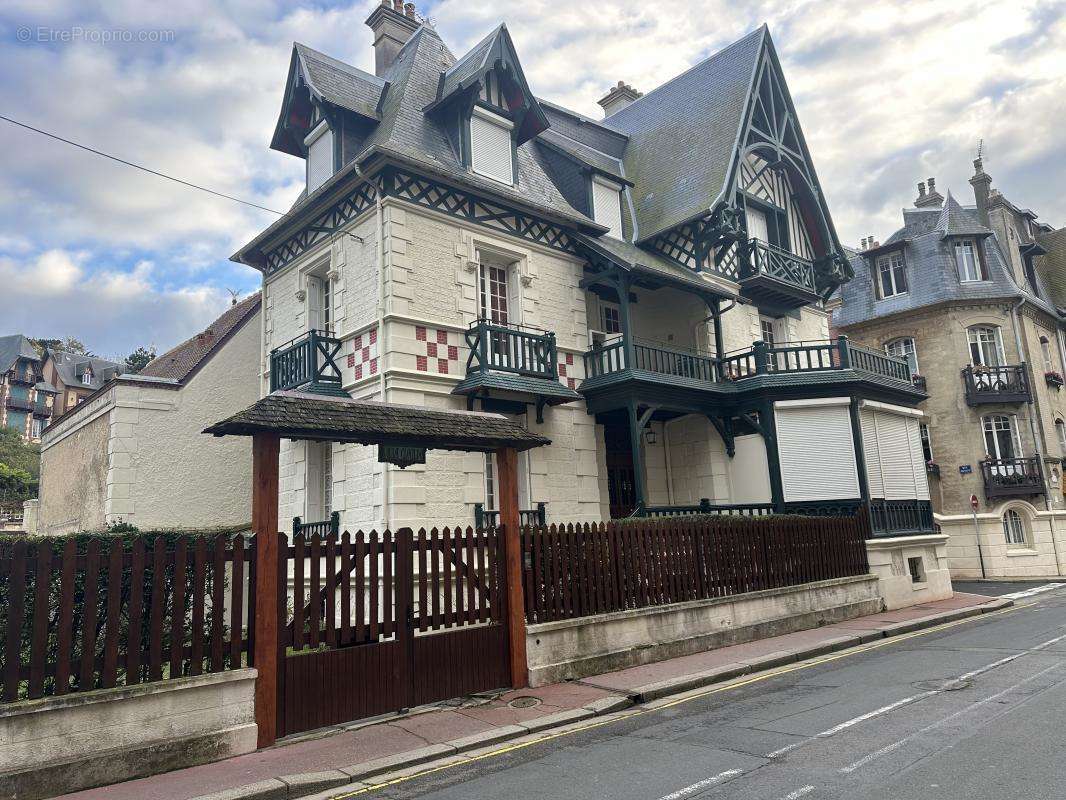 Appartement à TROUVILLE-SUR-MER