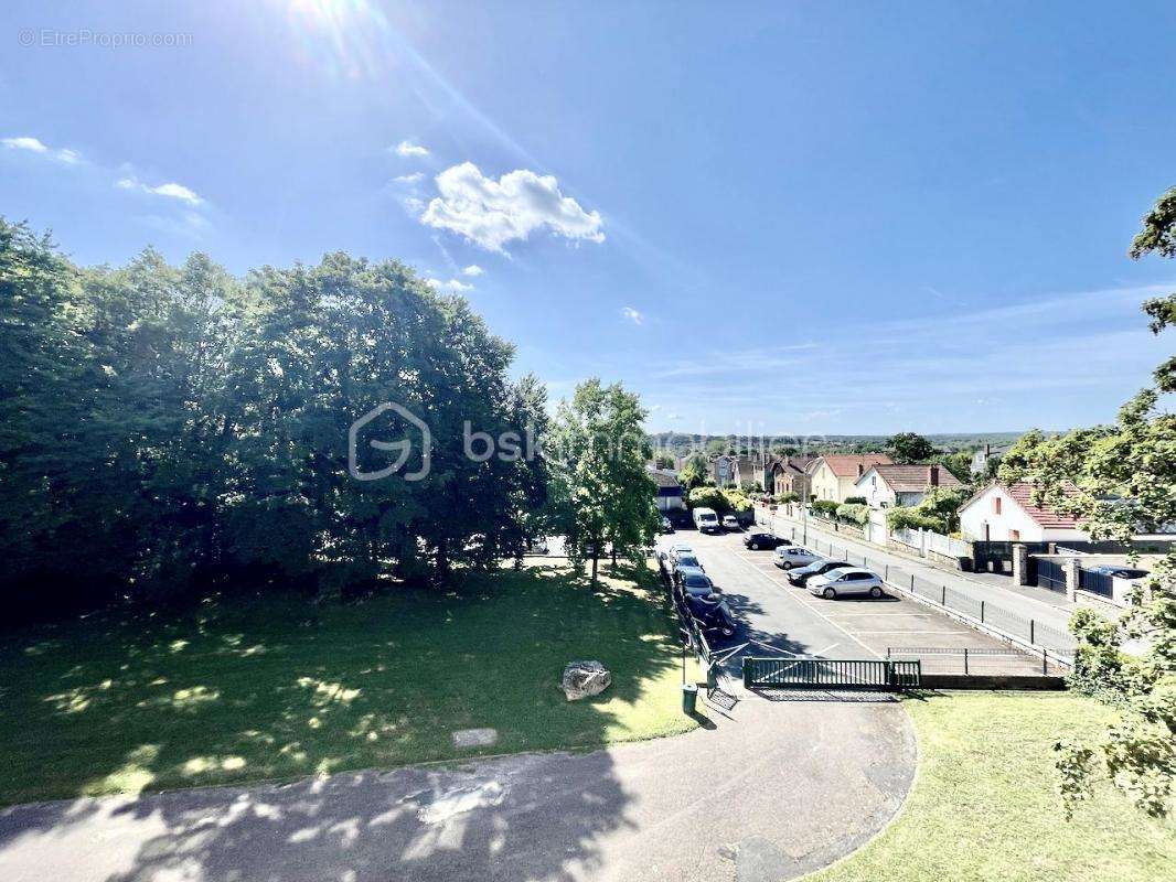 Appartement à VILLIERS-SUR-ORGE