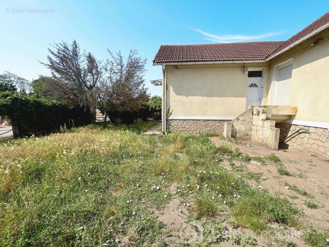 Appartement à ERAGNY