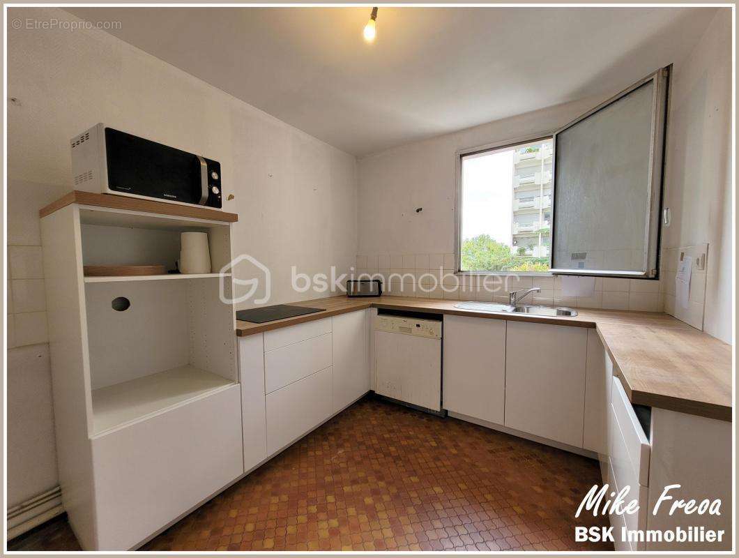 Appartement à PARIS-19E