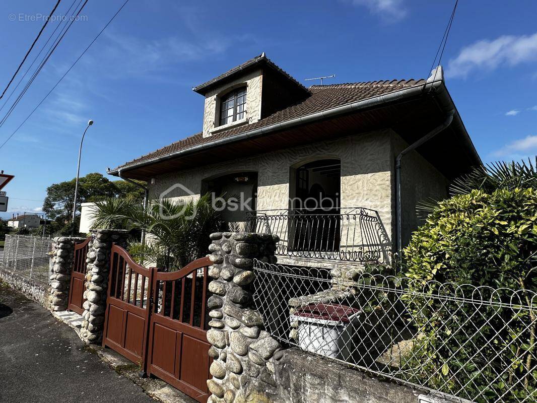 Maison à TARBES