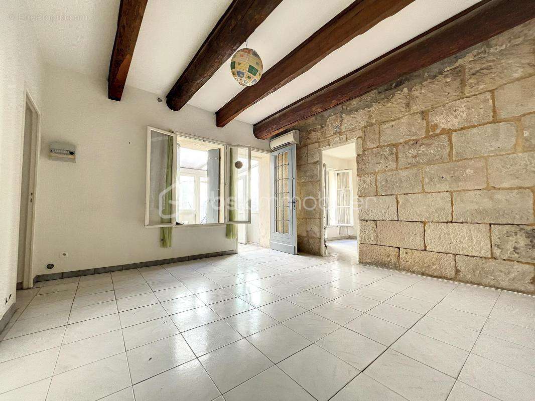 Appartement à NIMES