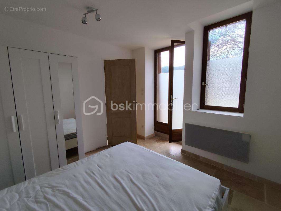 Appartement à LAMALOU-LES-BAINS