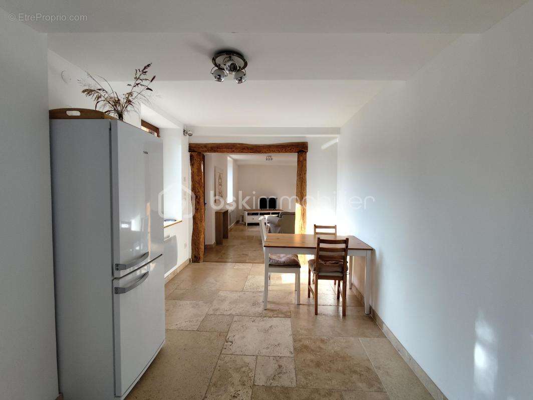 Appartement à LAMALOU-LES-BAINS