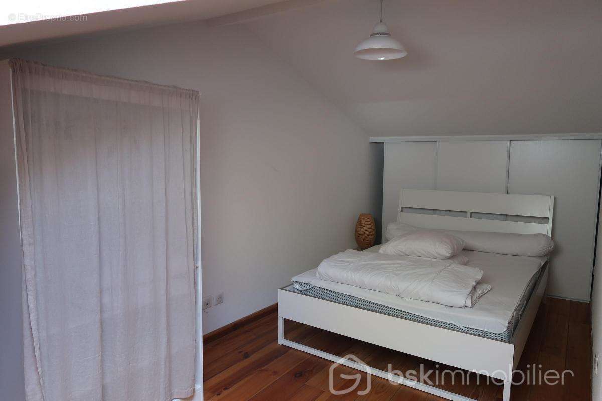 Appartement à LAMALOU-LES-BAINS