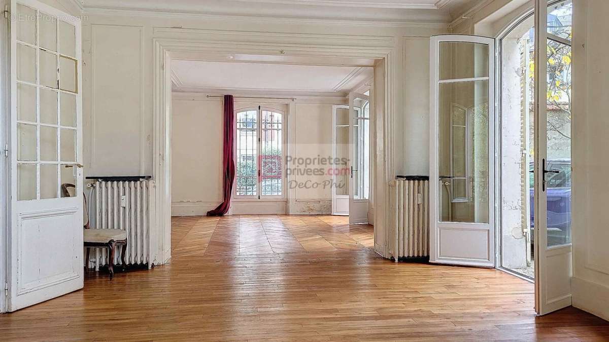 Appartement à VERSAILLES