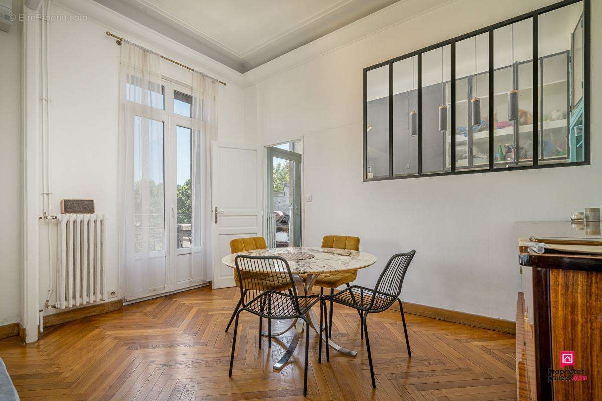 Appartement à MARSEILLE-13E