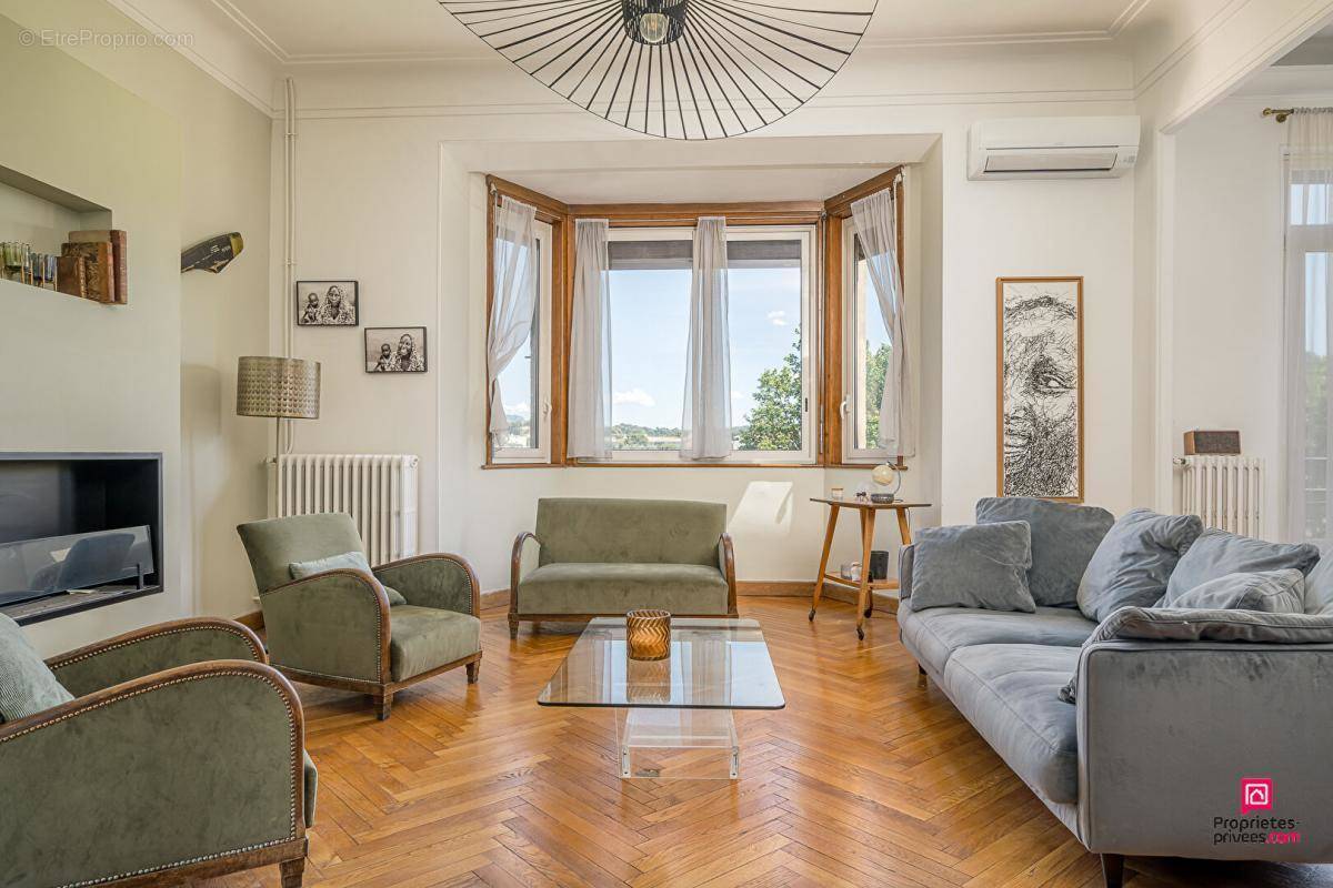 Appartement à MARSEILLE-13E