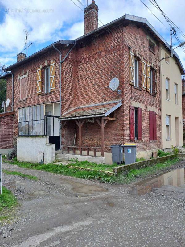 Maison à FOLEMBRAY