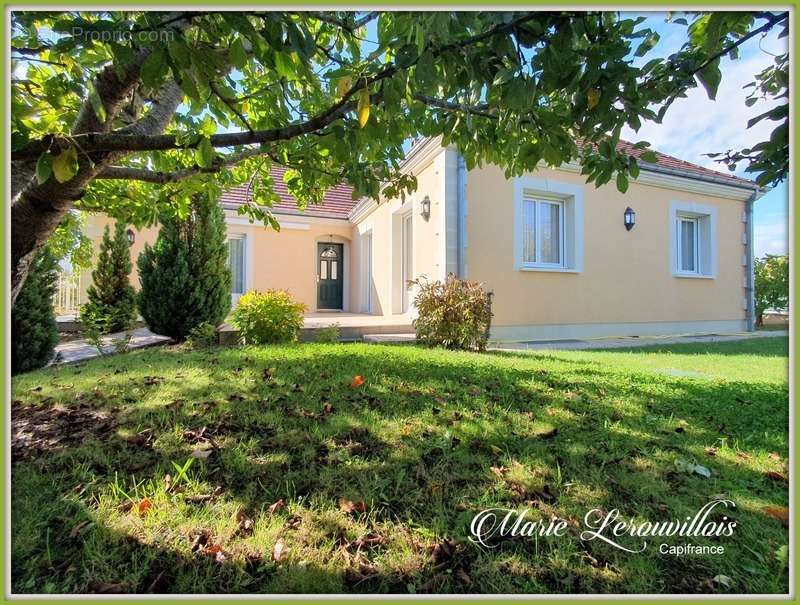 Maison à SAINTE-SAVINE