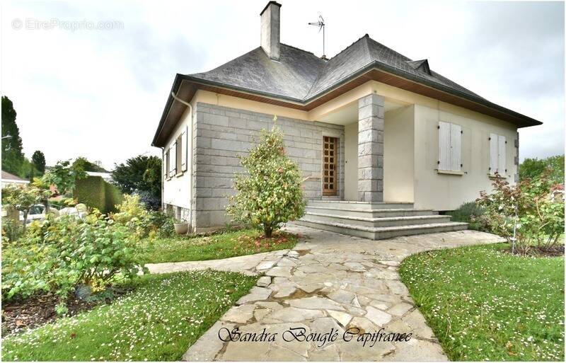 Maison à MAYENNE