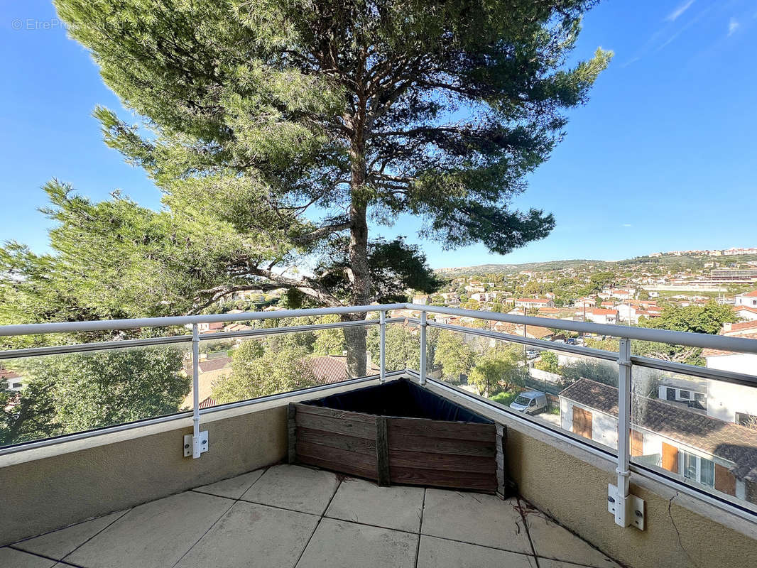 Appartement à MARSEILLE-13E