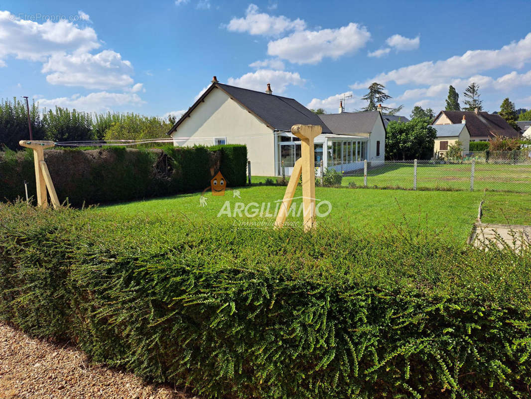 Maison à SAVIGNY-SUR-BRAYE