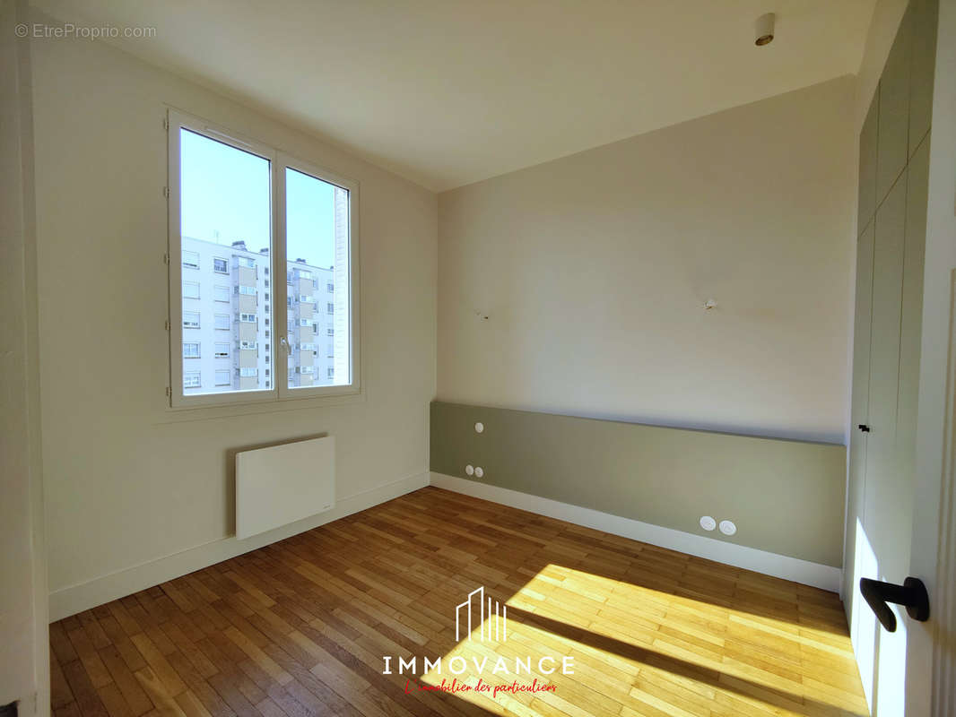 Appartement à COURBEVOIE