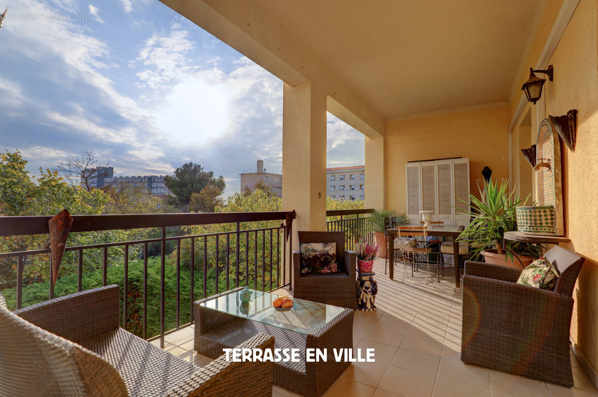 Appartement à MARSEILLE-12E