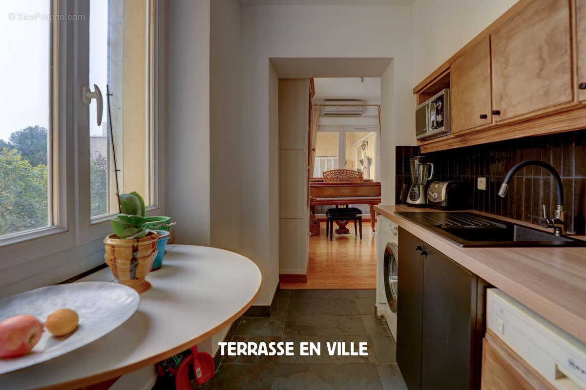 Appartement à MARSEILLE-12E