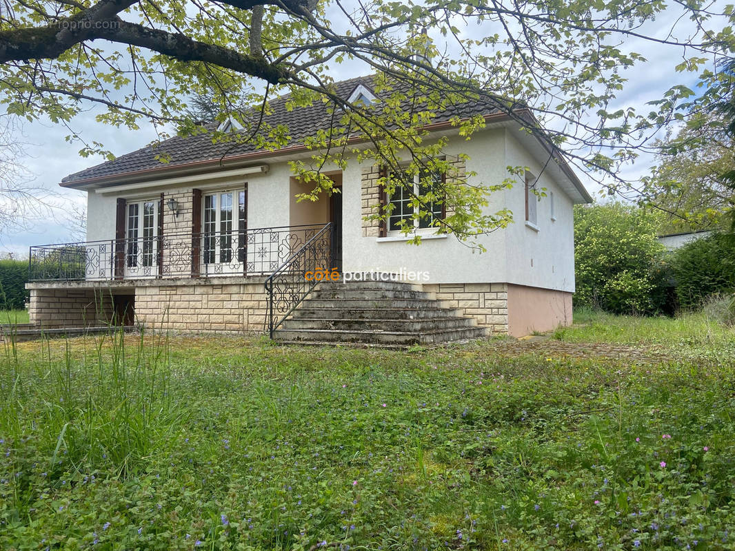 Maison à SUBLIGNY