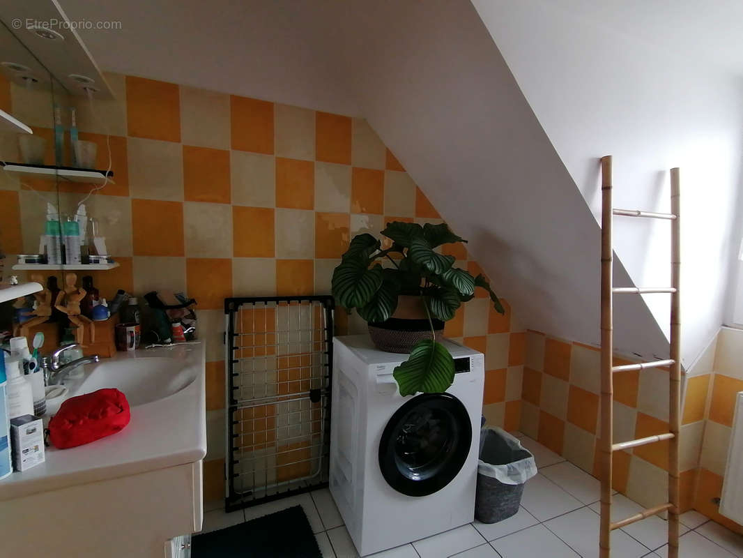 Appartement à MONTEBOURG