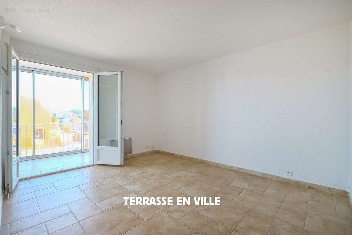 Appartement à SIX-FOURS-LES-PLAGES