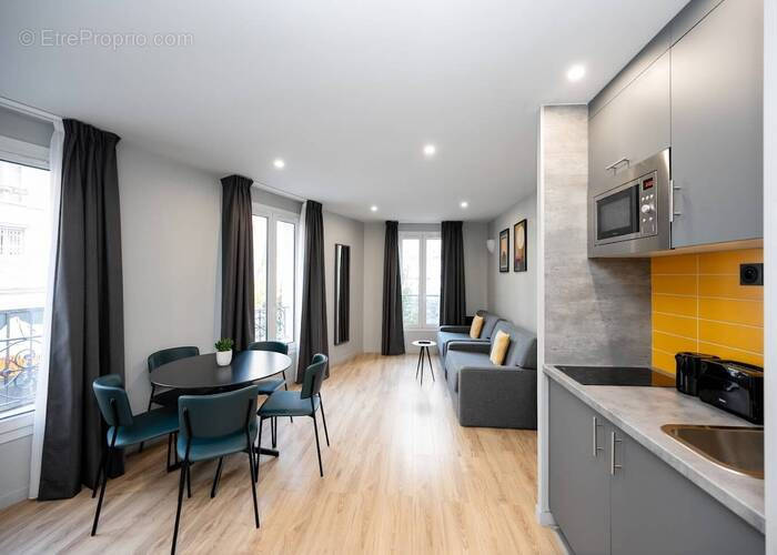 Appartement à PARIS-10E