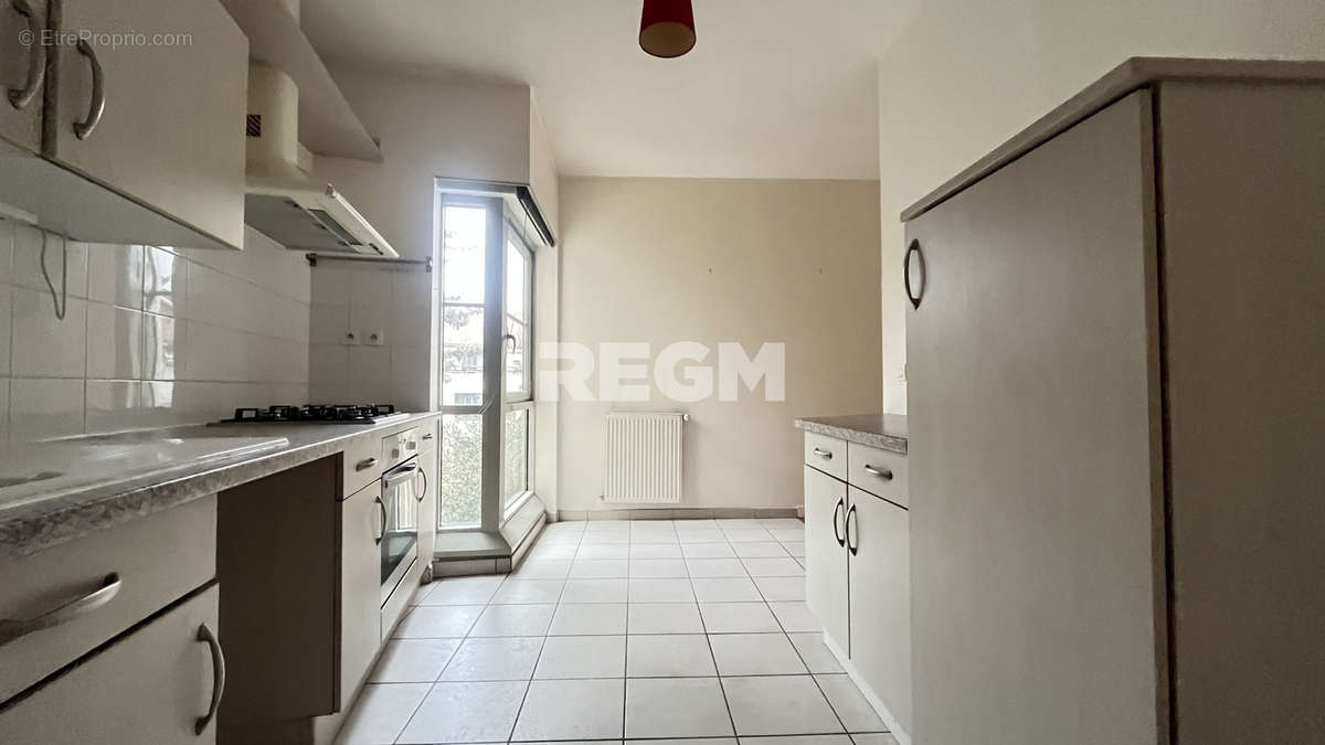 Appartement à LYON-4E