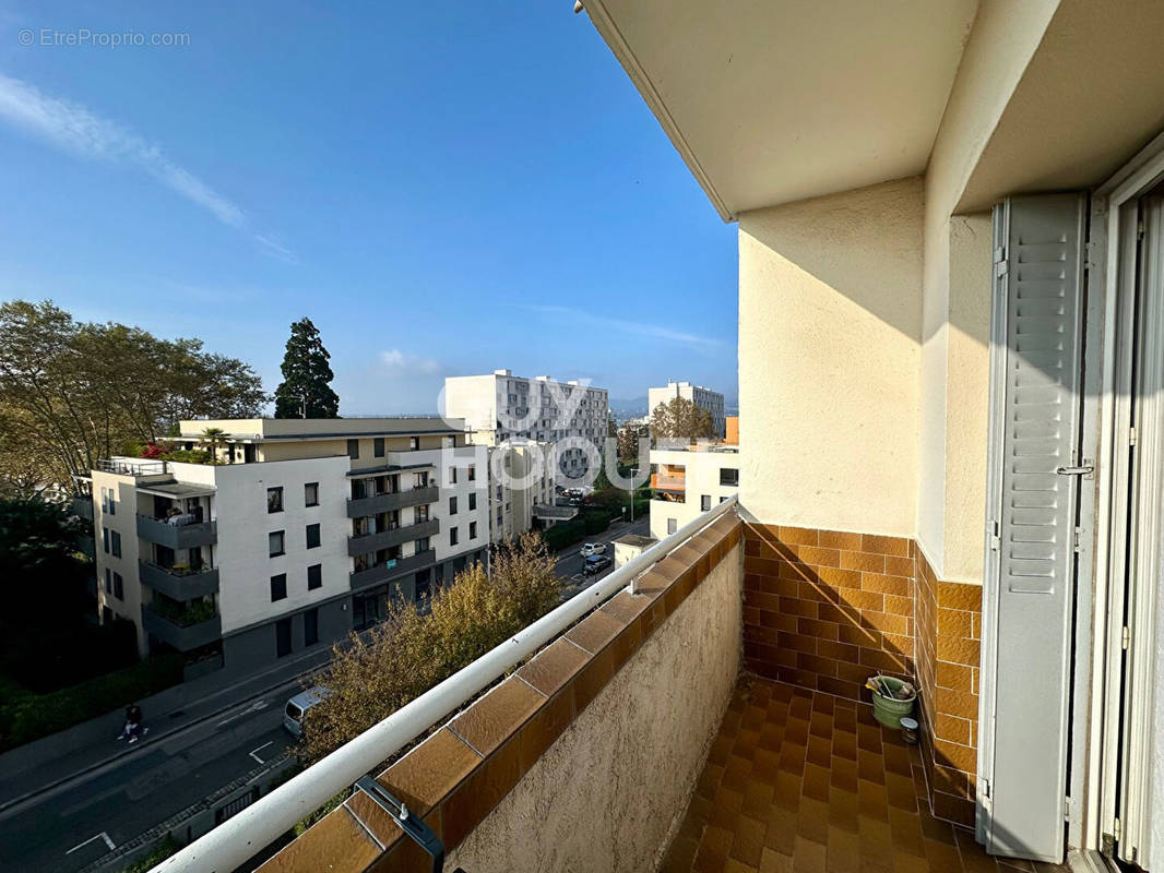 Appartement à LYON-4E