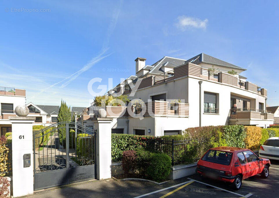 Appartement à CHEVRY-COSSIGNY