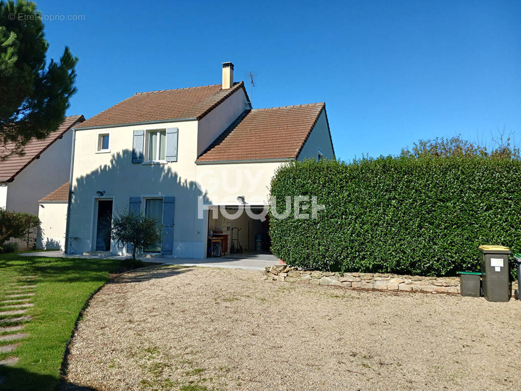 Maison à LIVERDY-EN-BRIE