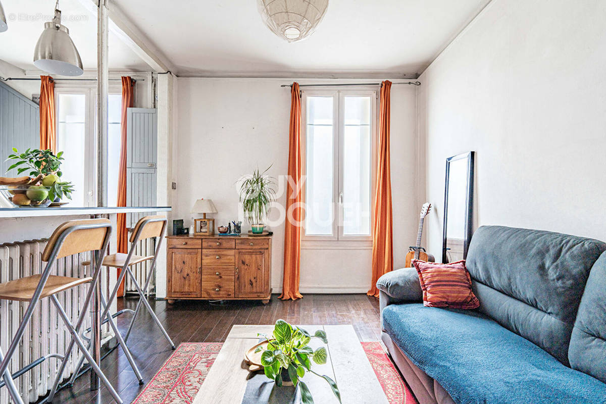 Appartement à COLOMBES