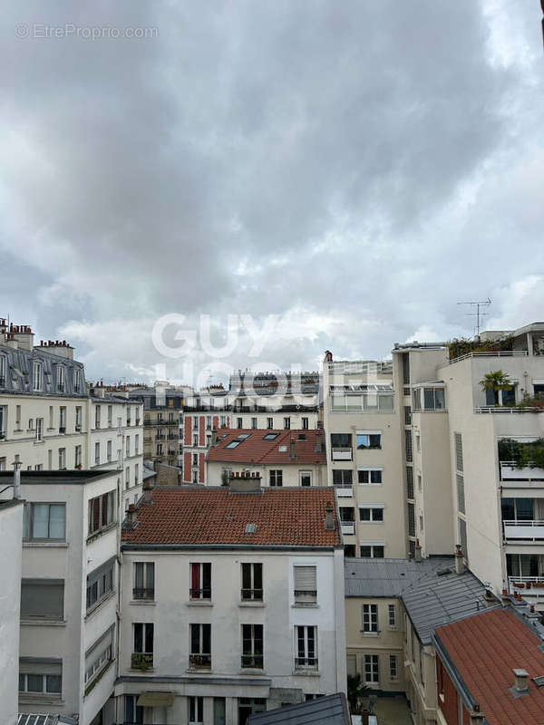 Appartement à PARIS-18E