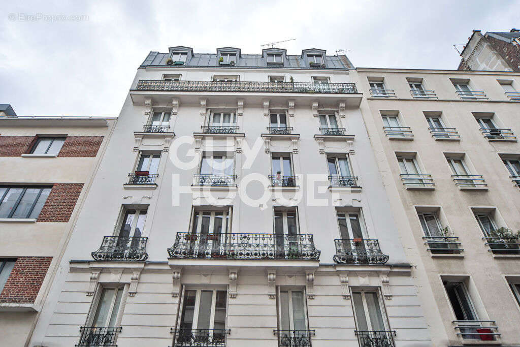 Appartement à PARIS-18E