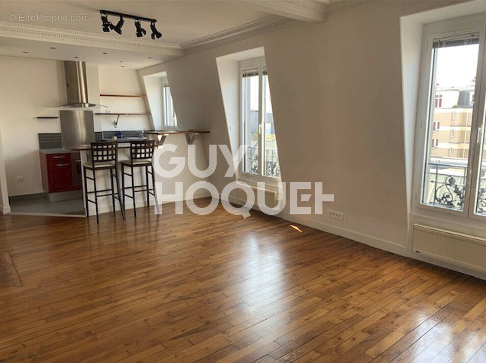 Appartement à PARIS-18E