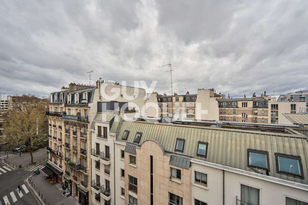 Appartement à PARIS-18E